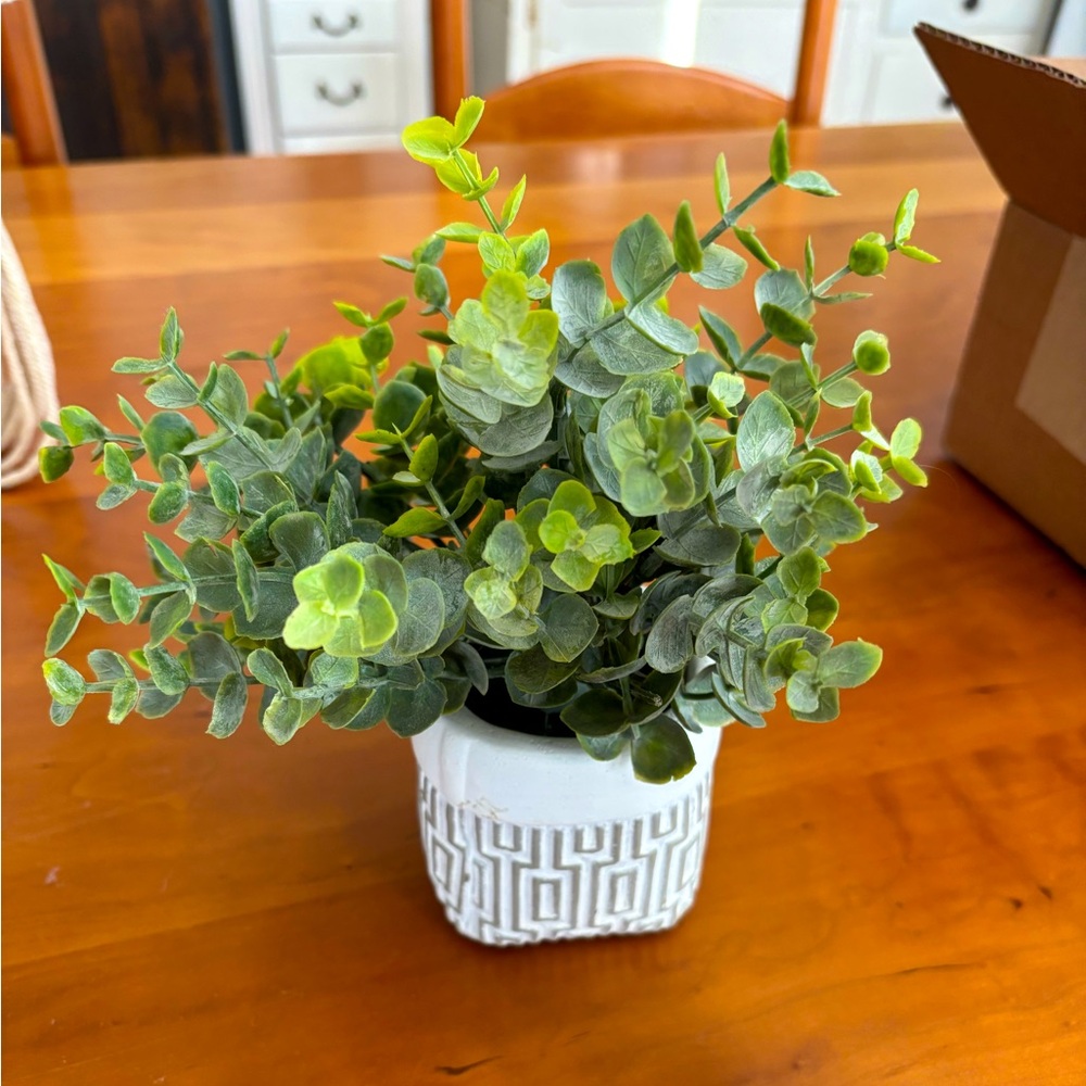 3 mini fake plants